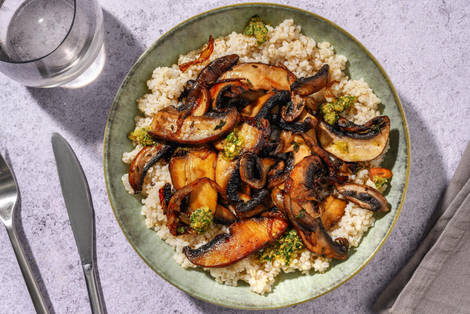 Orzo ai funghi Portobello e pesto di rucola