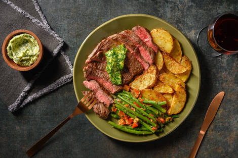 Feines Rinderhüftsteak mit Bärlauchbutter