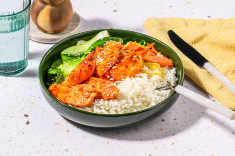 Pollo laccato in salsa hoisin e pak choi al sesamo