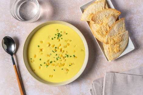 Crema casera de elote con ternera
