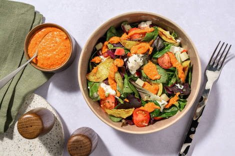 Ensalada con romesco casero y manzana asada