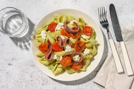 Conchiglie cremose alle zucchine, mazzancolle e alici
