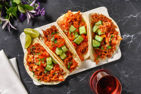 Carnitas Pulled Pork gefüllte Tacos