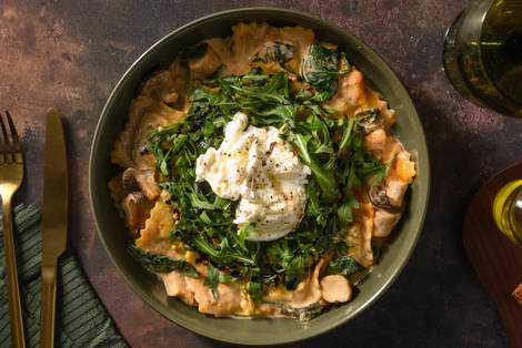 Maxi-Ravioli gefüllt mit Tomate-Mozzarella