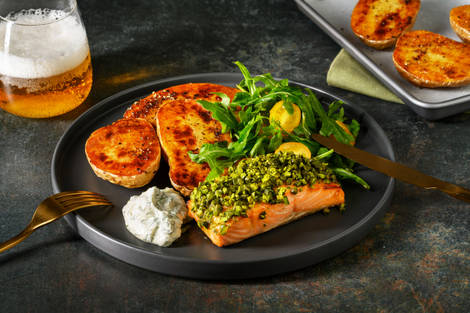 Salmone gratinato in crosta di pistacchi e senape