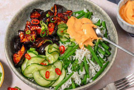 Sweet-Chili-Bowl mit glasierter Aubergine