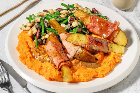 Birnen in Prosciutto mit bunten Bohnen