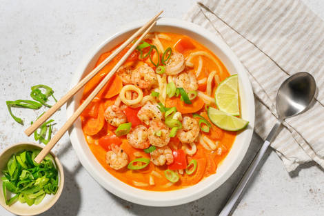 Nuestra Laksa: sopa picante de curry rojo con langostinos