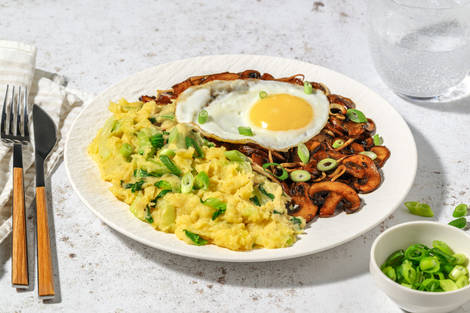 Sticky champignons met spiegelei