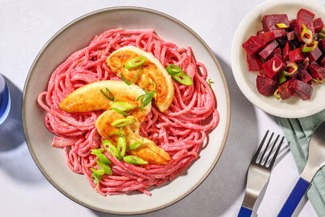 Pink Pasta mit Zitronen-Hähnchen mit Rote Beete