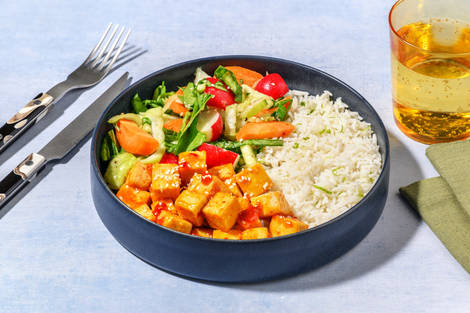 Sweet Chili Tofu Bowl mit Pak Choi Salat