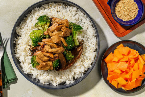 Scharfes Bibimbap mit Gochujang Bio-Hähnchen