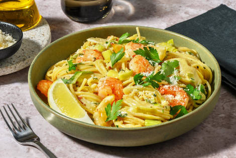 Garnelen auf Spaghetti in frischer Sahnesoße