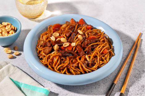 Le Végé : nouilles sautées aux émincés veggie