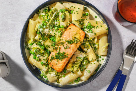 Creamy Salmon Pesto Pasta