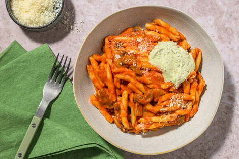 Frische Strozzapreti mit Basilikum-Creme