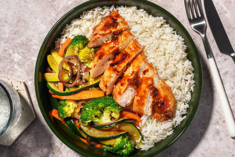 Feuriges Hähnchen Stir Fry mit Onion-Chutney