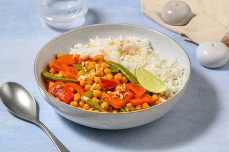 Red Thai Style Coconut Chickpea Curry 