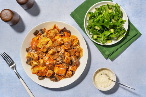 Creamy Gochujang Chicken, Spinach & Ricotta Tortelloni