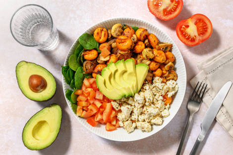 Süßkartoffel-Gnocchi Bowl mit Hirtenkäse