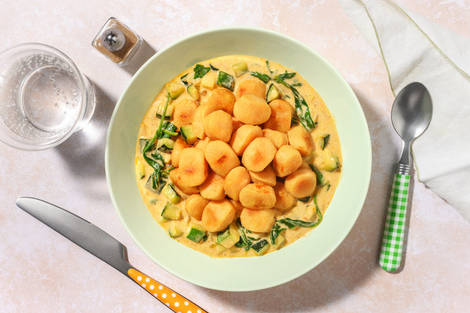 Gnocchi in cremiger Tomatenpesto-Soße