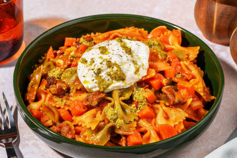 « Pasta primavera » à la burrata et crème de basilic