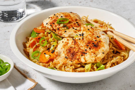 Nouilles sautées en sauce bulgogi et filet de dinde