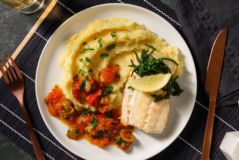 Kabeljauwfilet met zeekraal, olijvensalsa en citroen