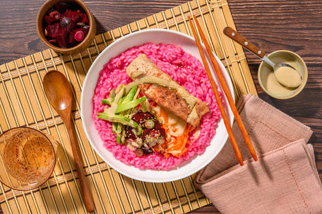 Japanische Sakura Bowl! mit Lachsfilet