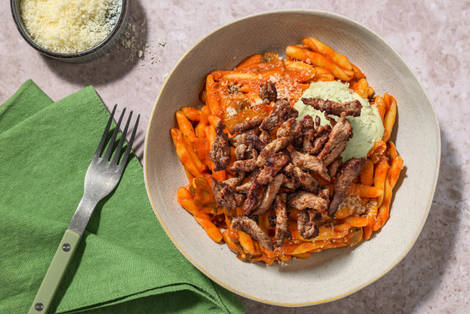 Frische Strozzapreti mit extra Bio-Schweinefleisch