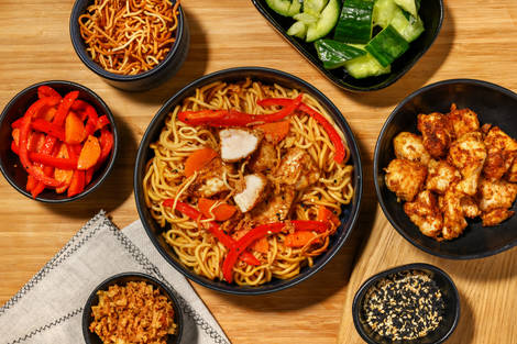 Double Chinese Chicken & Veggie Noodle Banquet