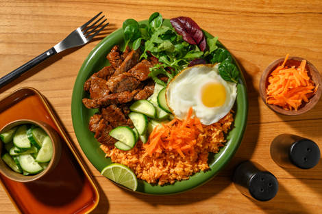 Bo loc lac : bœuf à la cambodgienne