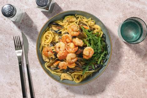Spaghetti alle Cozze: White Wine Mussel & Prawn Spaghetti