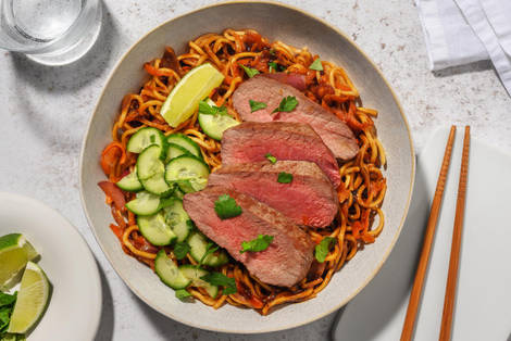 Steak et nouilles en sauce à l'asiatique