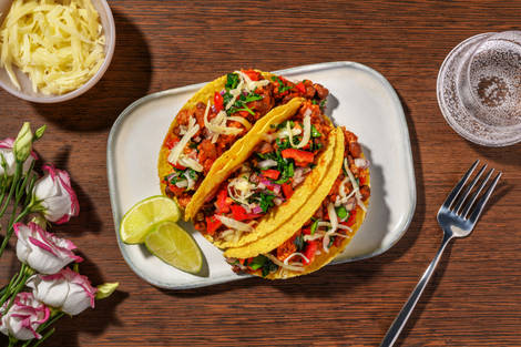 Coquilles de tacos garnies de poulet au fromage