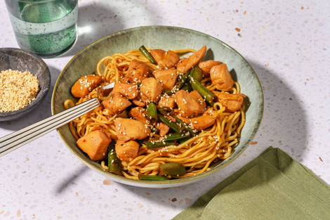 Cantonese Style Hoisin Chicken Noodles