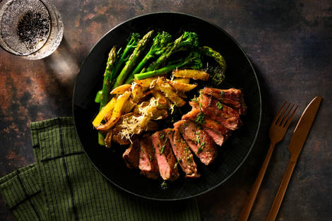 21 Day Aged Sirloin Steak and Cheesy Rosemary Chips