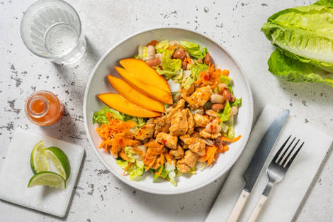 Smokey Hähnchenfilet auf knackigem Salat