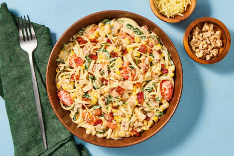 Chicken Fresh Linguine and Bacon in Blush Sauce