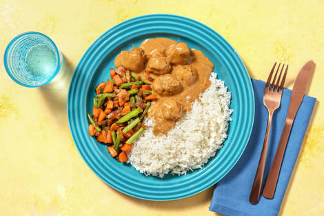 Gehaktballetjes met Thaise kruiden in satésaus