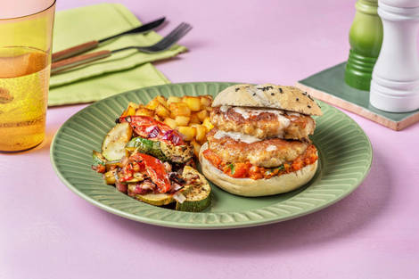 Kipburger met bruschettadip