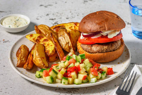 50-50 Burger op een tomatenbroodje
