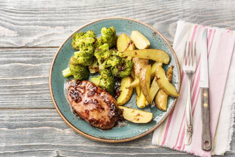 Cherry-and-Balsamic-Glazed Pork Chops