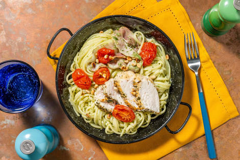 Pâtes au poulet, au bacon et au pesto