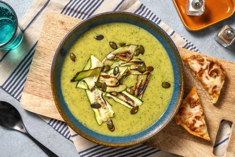 Courgettesoep met bospaddenstoelenpesto