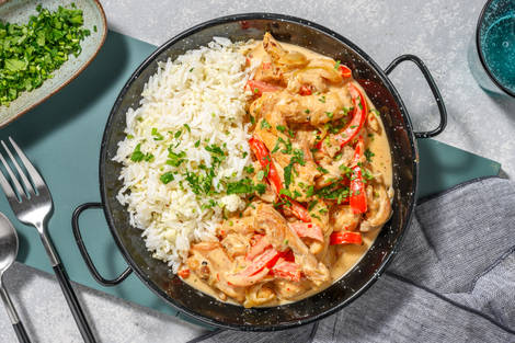 Curry met gekruide kippendijreepjes