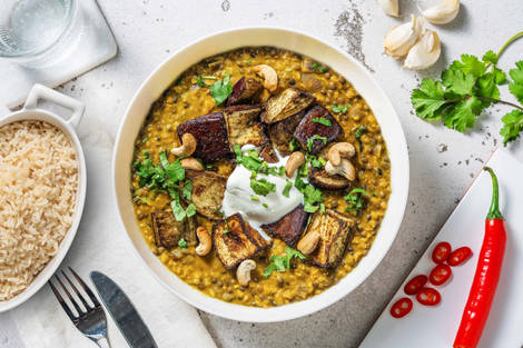 Dahl à l'aubergine rôtie et aux épinards