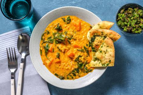 Dahl met zoete aardappel en kokosmelk