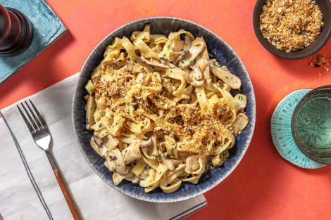 Fettuccine in cremiger Kräuterseitlingsoße