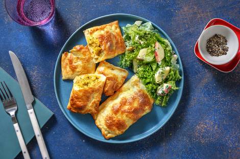 Bladerdeegpakketjes met vegetarische kipkerrie